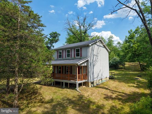 2015 Aquetong Rd, NEW HOPE, PA, 18938-1150 | Card Image