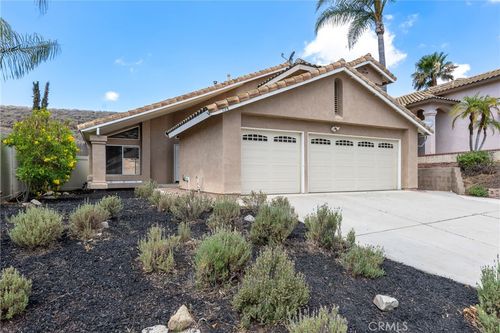 734 Morita Dr, Corona, CA, 92879-6124 | Card Image