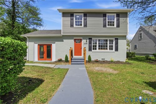 2205 Dublin St, Hopewell, VA, 23860-6212 | Card Image