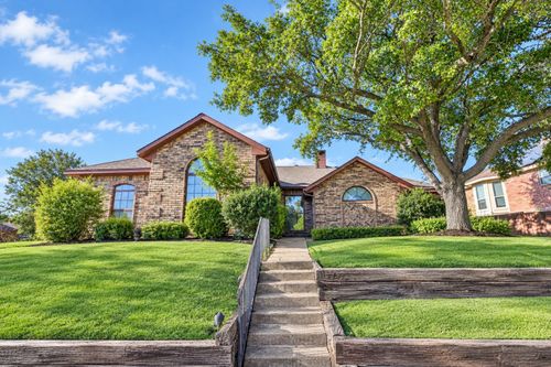 4913 Van Ness St, Garland, TX, 75043-7512 | Card Image