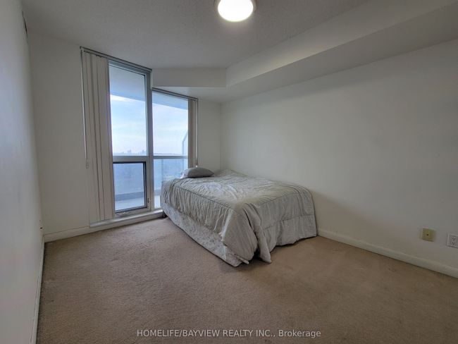 2002 - 5791 Yonge St, Condo with 3 bedrooms, 2 bathrooms and 1 parking in North York ON | Image 9