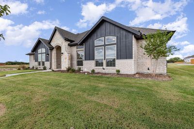 1912 Comanche, House other with 4 bedrooms, 2 bathrooms and null parking in Desoto TX | Image 2