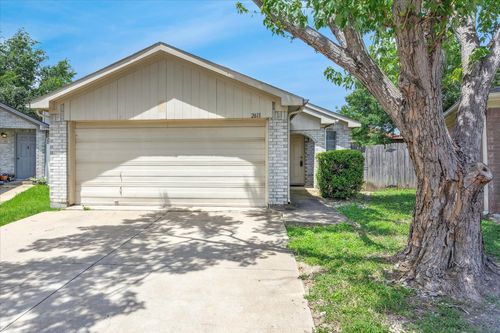 2611 Winding Rd, Fort Worth, TX, 76133-6469 | Card Image