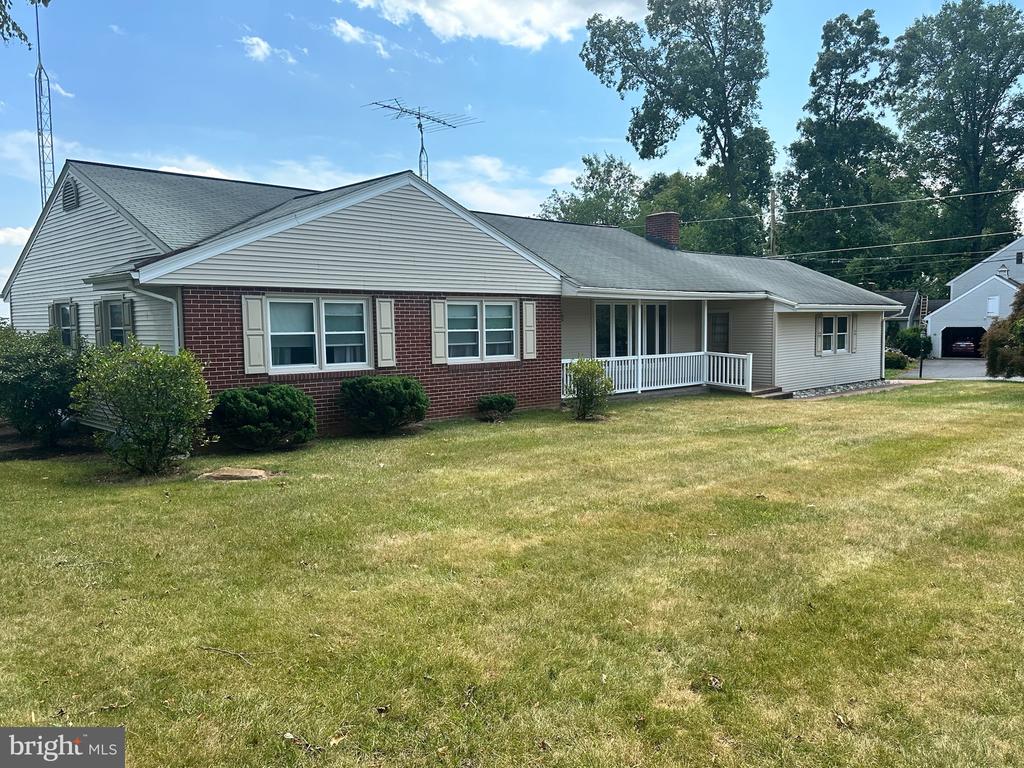 Ridge Rd, Elizabethtown, PA 17022