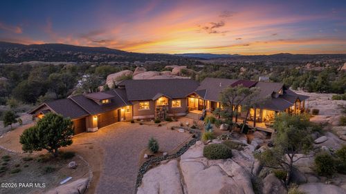 4290 W Fort Bridger Rd, Prescott, AZ, 86305-9061 | Card Image