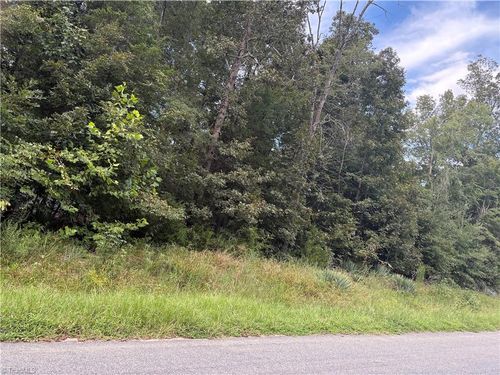 7149 Nature Rd, Liberty, NC, 27298-9311 | Card Image