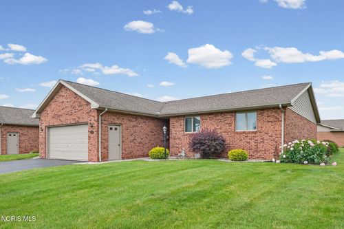 100 Meadowcrest Dr, Mc Comb, OH, 45858-9405 | Card Image