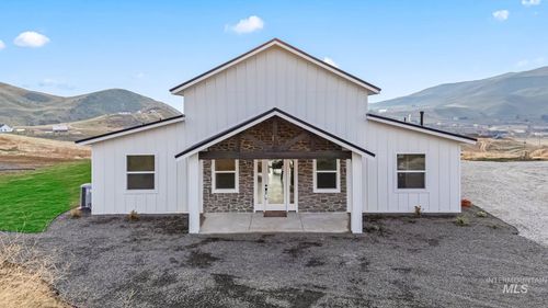 23 Margarets Way, Horseshoe Bend, ID, 83629-1005 | Card Image