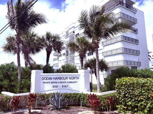 513-5151 N Highway A1a, Hutchinson Island, FL, 34949-8202 | Card Image