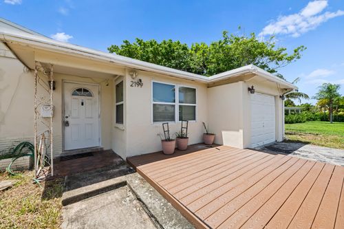 2199 Ne 5th Ave, Boca Raton, FL, 33431-7610 | Card Image