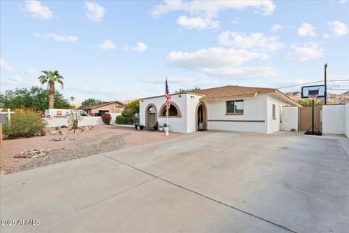129 E Monte Way, Phoenix, AZ, 85042-8344 | Card Image