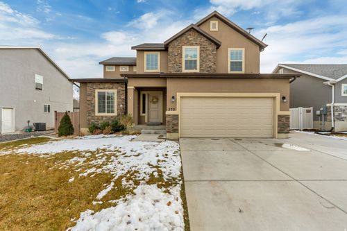 370 Stone Hollow Dr, Santaquin, UT, 84655-5715 | Card Image
