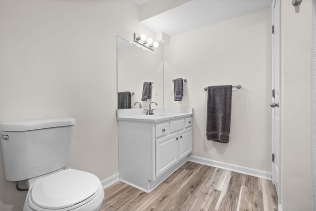 APT-20 - 7 Conant Rd, Condo with 2 bedrooms, 2 bathrooms and 1 parking in Winchester MA | Image 21