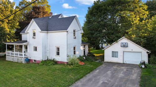 8 Grove Street, Newport, ME, 04953 | Card Image