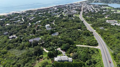 84 N Surfside Ave, Montauk, NY, 11954-5357 | Card Image
