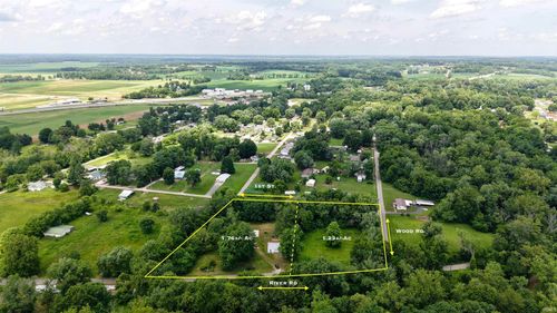307 W River Dr, Patoka, IN, 47666-9008 | Card Image