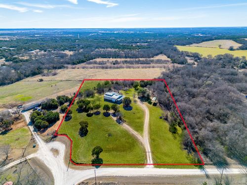 170 Creekwood Dr, Blum, TX, 76627-3003 | Card Image