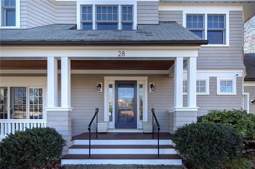 28 Pond Avenue, Newport, RI, 02840 | Card Image