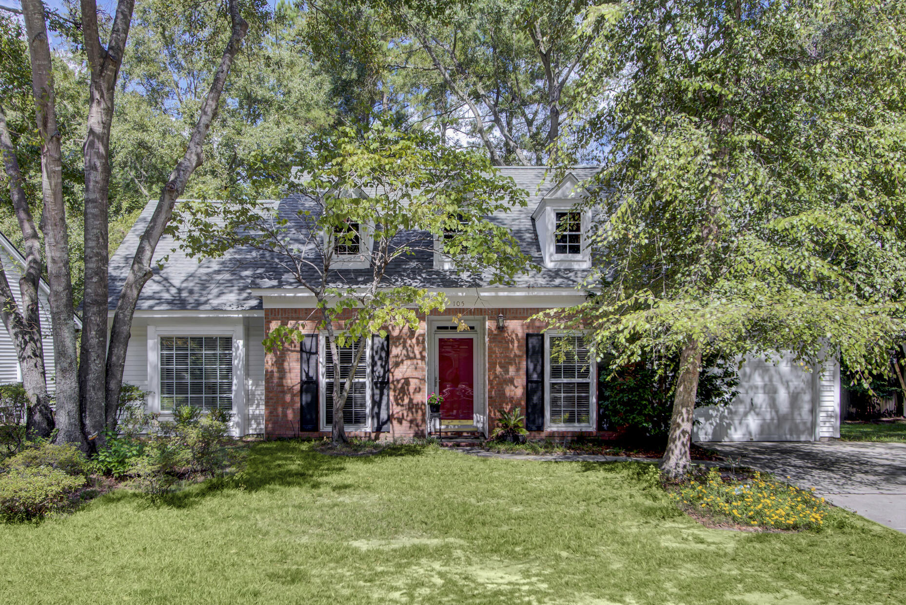 Macfarren Ln, Summerville, SC 29485