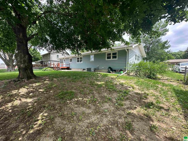 1215 3 Rd Ave Sw, House other with 2 bedrooms, 2 bathrooms and null parking in Le Mars IA | Image 4