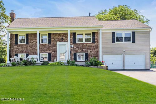 22 Indian Hill Rd, Freehold, NJ, 07728-2904 | Card Image
