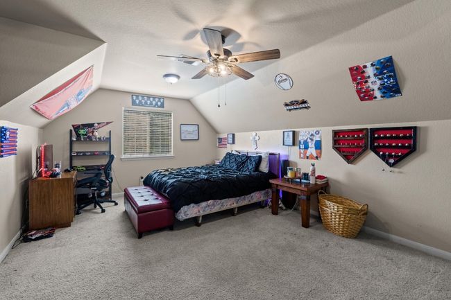 Bonus Room w/ ceiling fan, and lofted ceiling | Image 28
