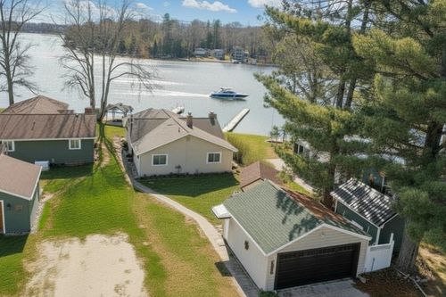 11412 S Shore Dr, Lake, MI, 48632-9028 | Card Image