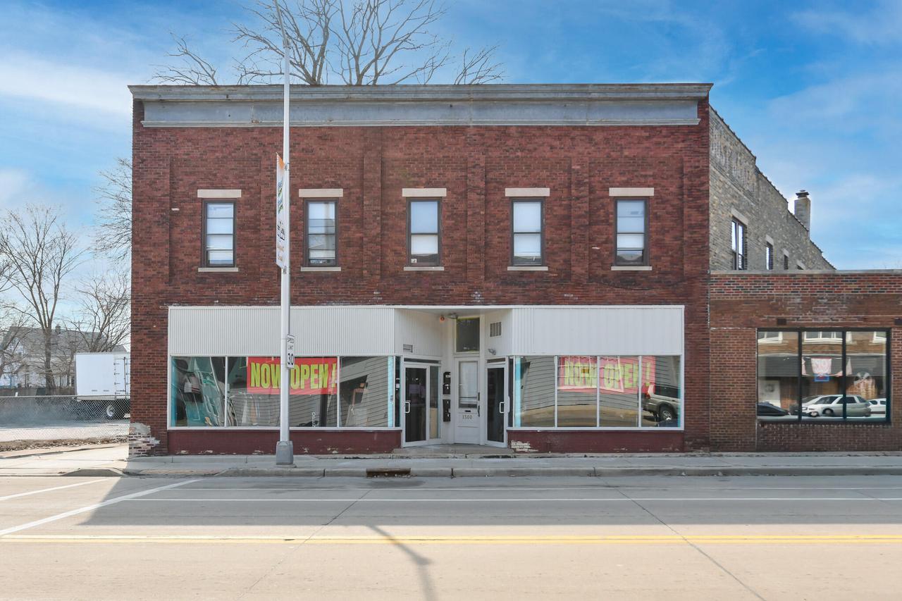 1300 Douglas Ave, Racine, WI 53402