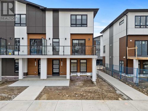 8317 8 Ave Sw, Calgary, AB, T3H6H2 | Card Image