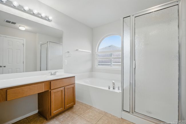 9606 Mediator Run, House other with 4 bedrooms, 4 bathrooms and null parking in Converse TX | Image 21