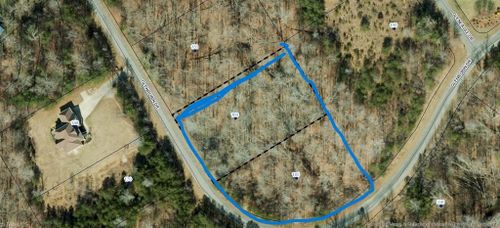 169 Glenrobin Dr, Eden, NC, 27288-8092 | Card Image