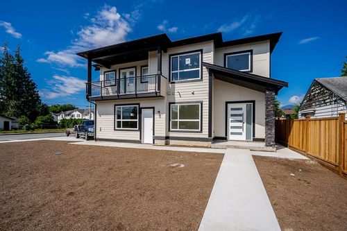 lower-b-45945 Lewis Avenue, Chilliwack, BC, V2P3C3 | Card Image