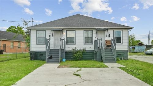 3120 22 Law Street, New Orleans, LA, 70117 | Card Image