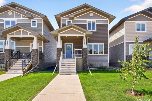 1746 11th Ave Nw, Moose Jaw, SK, S6J0B3 | Card Image