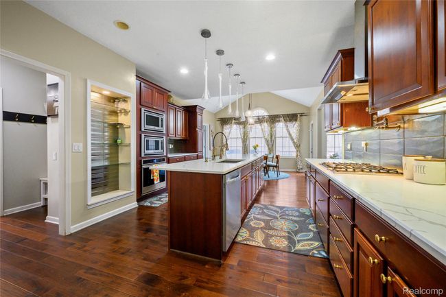 Kitchen | Image 11