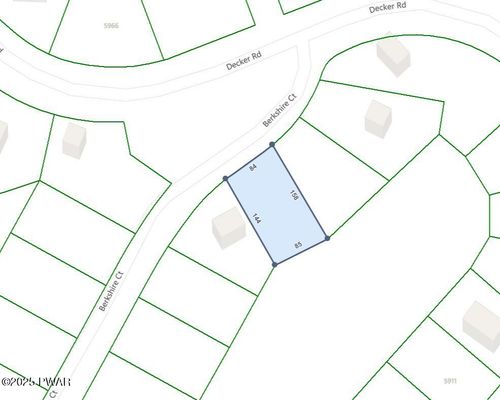 123 Berkshire Ct, Bushkill, PA, 18324-9073 | Card Image