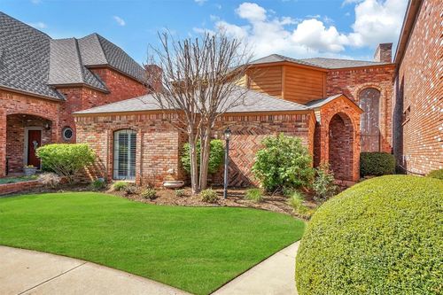 201 Paseo De Vida Loop, Altus, OK, 73521-2103 | Card Image