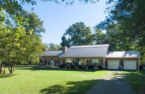 317 Craig Creek Estates Dr, New Castle, VA, 24127-8658 | Card Image