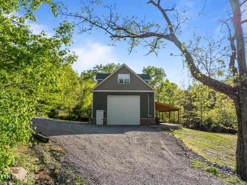 260 Shephard Ln, Thorn Hill, TN, 37881-3622 | Card Image