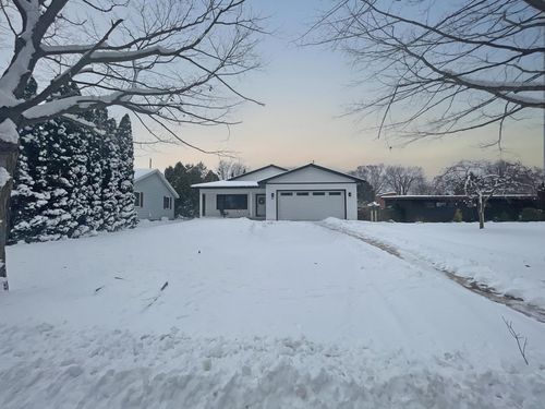 718 Pershing Avenue, SHEBOYGAN, WI, 53083 | Card Image