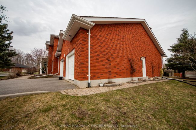 1740 Waddell Ave, House other with 4 bedrooms, 5 bathrooms and 4 parking in Peterborough ON | Image 42