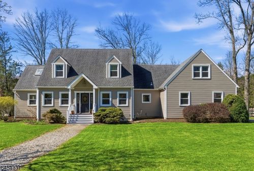 3 Brown Ct, Annandale, NJ, 08801-3409 | Card Image