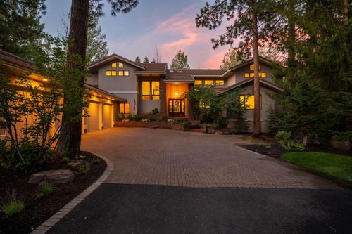61824 Red Meadow Ct, Bend, OR, 97702-1094 | Card Image
