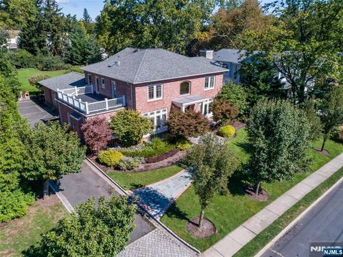 67 Norman Pl, Tenafly, NJ, 07670-2537 | Card Image