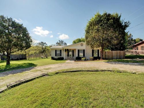 131 Barton Meadow Dr, Dripping Springs, TX, 78620-3881 | Card Image