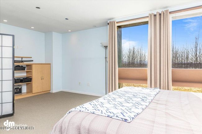 17-Primary Bedroom-DW-0662 | Image 17