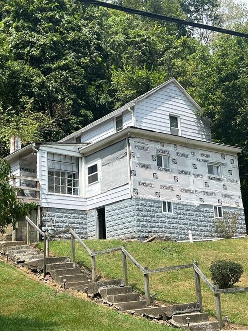 384 Valley Ave, Wall, PA, 15148-1348 | Card Image