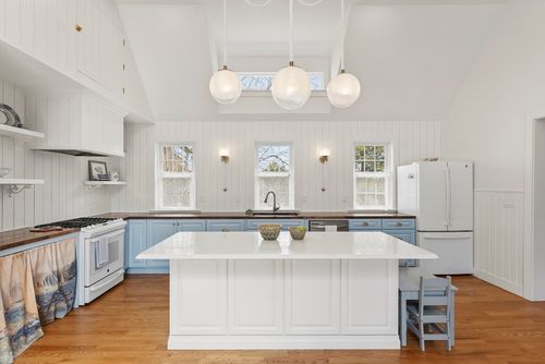 29 Field St, Marshfield, MA, 02050-2978 | Card Image