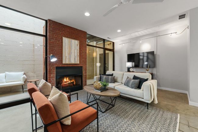 752 N Pearl St, Condo with 2 bedrooms, 3 bathrooms and null parking in Columbus OH | Image 5