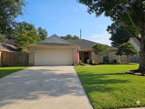 614 7th St, Sugar Land, TX, 77498-2741 | Card Image